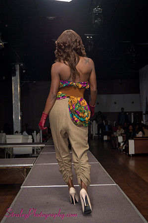 2011 11 12 _ Pure Night Club-540