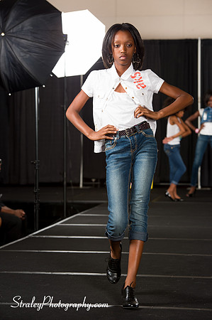 Proteges of Fashion 2013 08 03  - 0764