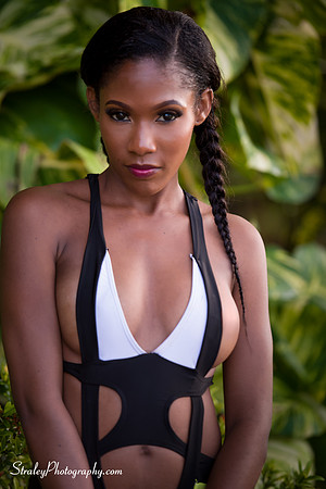 Brithney Mitchell 2015 12 22 - 1366-Edit