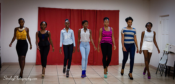 Nat Queen Runway Instruction 2016 06 04 - 0025 social_