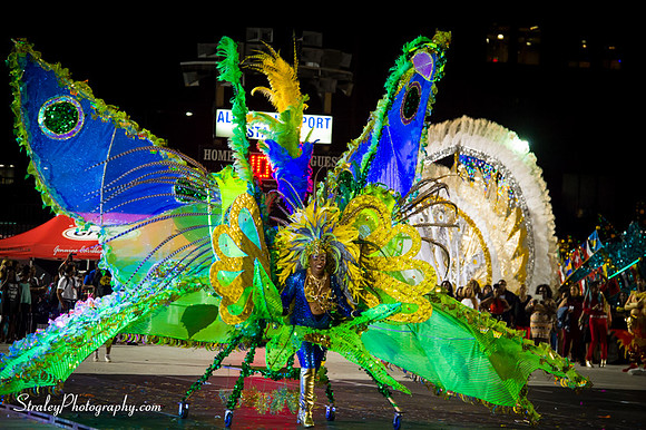 Toronto Carnival  2016 07 29 - 0913