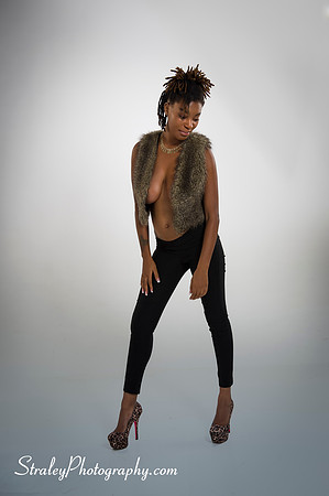 Synovia Owens 2013 09 11 - 0482-Edit