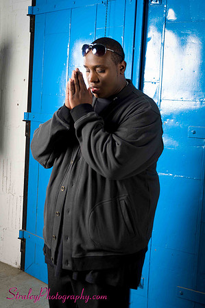 Steve O Photoshoot 2011 12 01 - 320
