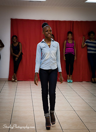 Nat Queen Runway Instruction 2016 06 04 - 0027 social_