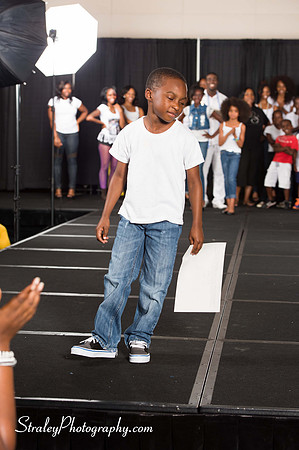 Proteges of Fashion 2013 08 03  - 0530