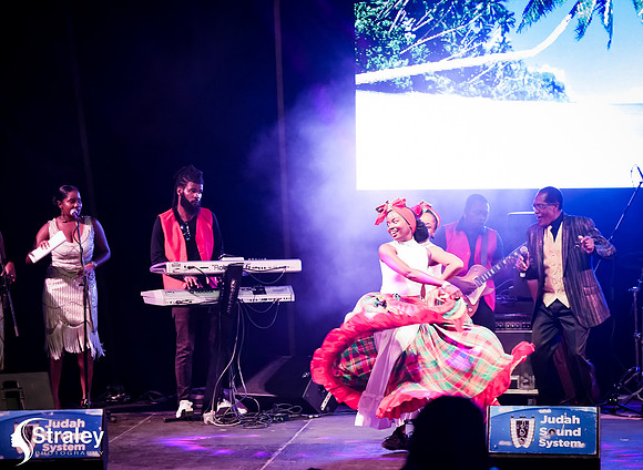 Carols by Candlelight - 2018 12 02 - 0835