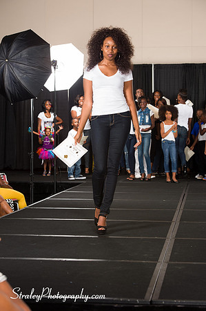 Proteges of Fashion 2013 08 03  - 0575