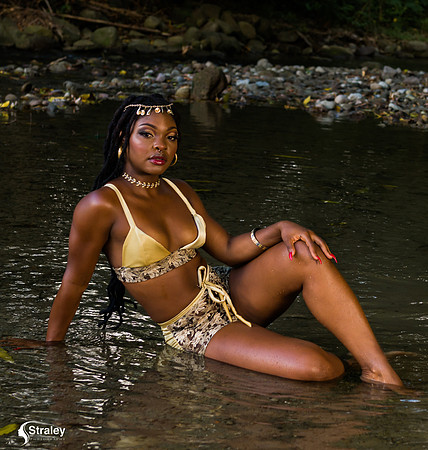 April and Spring Ruffin - 2021 11 14 - 0410-Edit-2