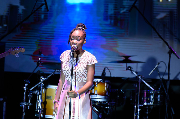 Carols by Candlelight 2019 12 01 - 0100