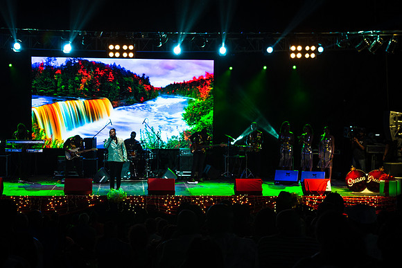 Carols by Candlelight 2019 12 01 - 1002