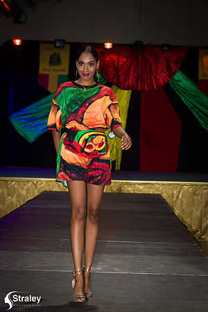 I AM 473 Fashion Show 2020 01 18 - 0355
