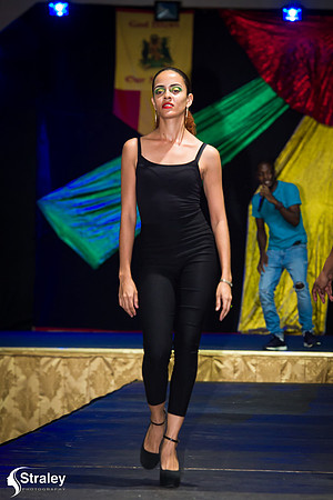 I AM 473 Fashion Show 2020 01 18 - 0054
