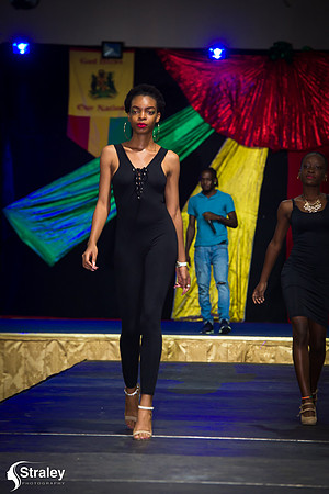 I AM 473 Fashion Show 2020 01 18 - 0088