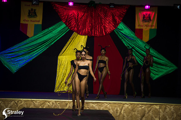 I AM 473 Fashion Show 2020 01 18 - 0605