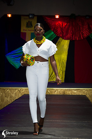 I AM 473 Fashion Show 2020 01 18 - 0659