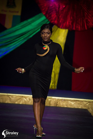 I AM 473 Fashion Show 2020 01 18 - 0802