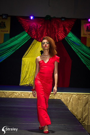 I AM 473 Fashion Show 2020 01 18 - 0929