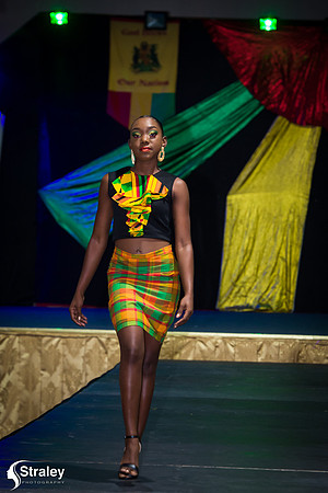 I AM 473 Fashion Show 2020 01 18 - 1200