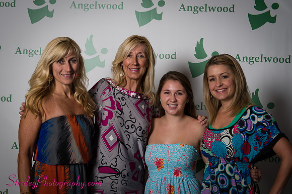 AngelwoodFashion Show People 2012 08 17 -  0099