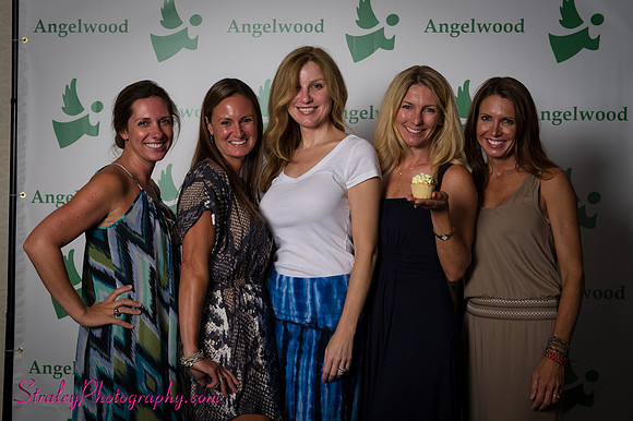AngelwoodFashion Show People 2012 08 17 -  0133