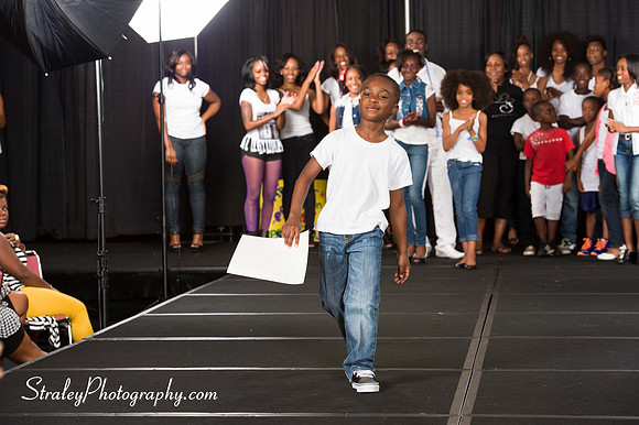 Proteges of Fashion 2013 08 03  - 0527