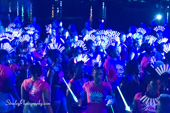 Monday Night Mas 2016 08 08 - 0159