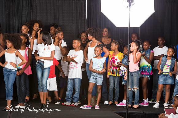 Proteges of Fashion 2013 08 03  - 0504