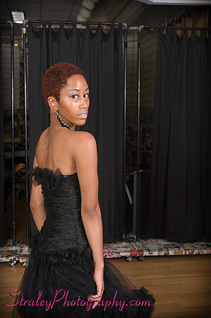 Kara Bazma Fashion Walk 2011 06 -58