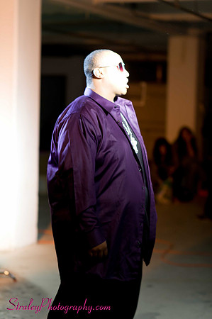 Steve O BTS 2011 12 01  - 84