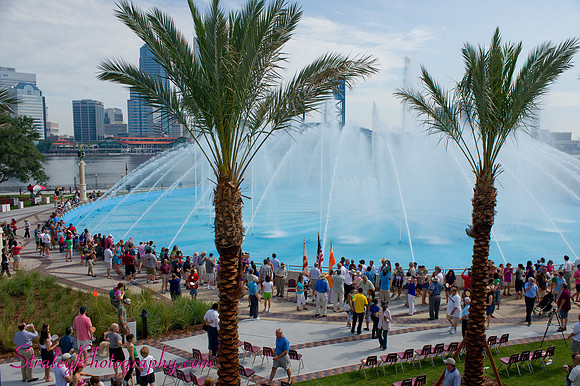 Friendship Fountain Opening Day 2011 06 18 -51
