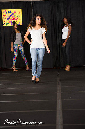 Proteges of Fashion 2013 08 03  - 0031