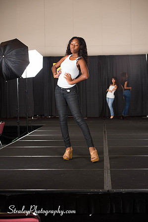 Proteges of Fashion 2013 08 03  - 0028