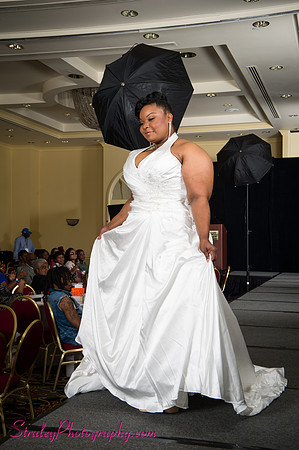 Arlenes Gowns Runway 2013 03 10 - 0473