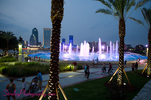 Friendship Fountain Opening Day 2011 06 18 -126