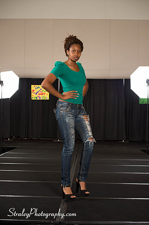 Proteges of Fashion 2013 08 03  - 0059