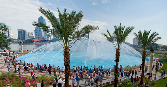 Friendship Fountain Opening Day 2011 06 18 -92