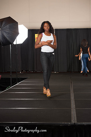 Proteges of Fashion 2013 08 03  - 0027