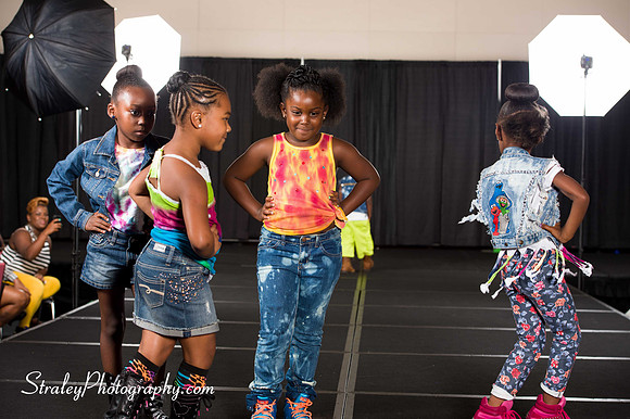 Proteges of Fashion 2013 08 03  - 0148