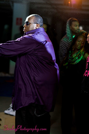 Steve O BTS 2011 12 01  - 333