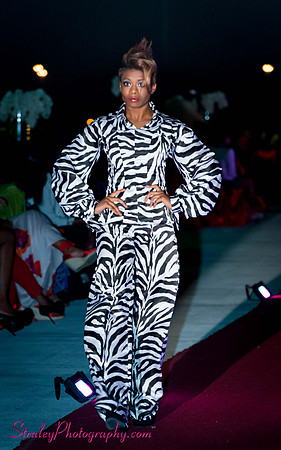 Ultimate Runway - AMG 2012 06 30 - 438