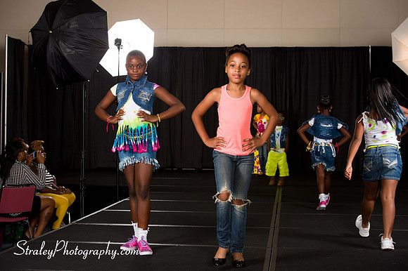 Proteges of Fashion 2013 08 03  - 0172