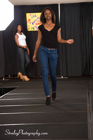 Proteges of Fashion 2013 08 03  - 0018
