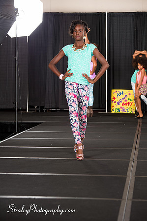 Proteges of Fashion 2013 08 03  - 0096