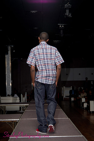 2011 11 12 _ Pure Night Club-301