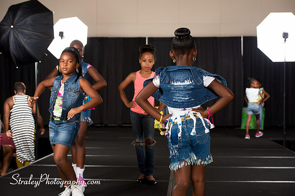 Proteges of Fashion 2013 08 03  - 0170