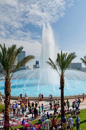 Friendship Fountain Opening Day 2011 06 18 -81