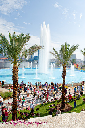 Friendship Fountain Opening Day 2011 06 18 -67