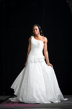 Arlenes Gowns Runway 2013 03 10 - 0481