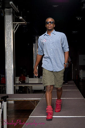 2011 11 12 _ Pure Night Club-305