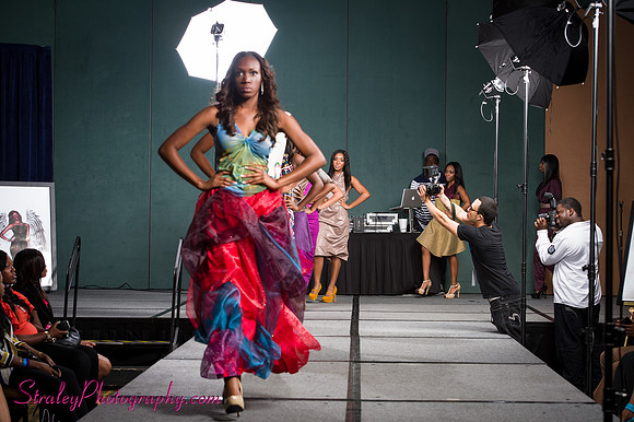 Angel in the Sky Runway - 2012 08 18 - 0455